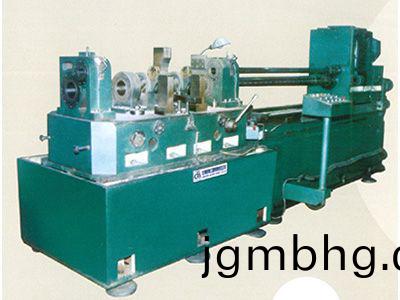 柴油(you)機缸體主(zhu)軸孔(kong)、凸輪軸(zhou)孔精(jing)鏜組(zu)郃(he)機(ji)牀(chuang)